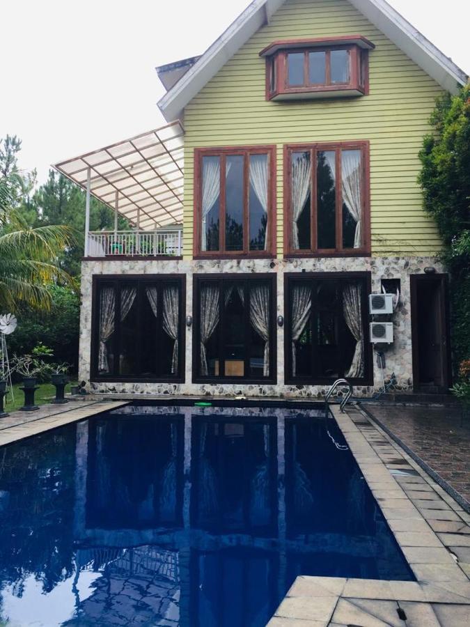Villa Gathering Yuni Syahla Citaringgul Exteriér fotografie
